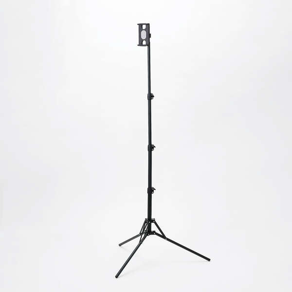 体勢に合わせて調整できるフロア置きタブレット三脚スタンド